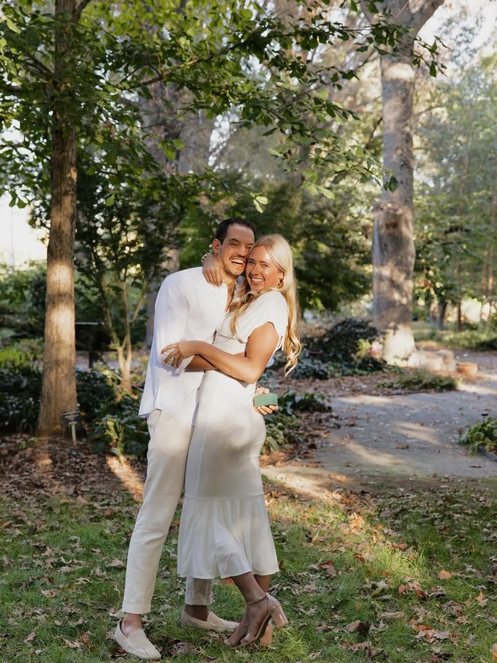 Guilherme Caribé pede namorada norte-americana em casamento — Foto: Reprodução/Instagram