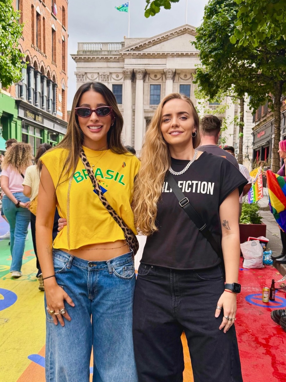 Talita Araujo e Isla Wolfe — Foto: Reprodução/Instagram