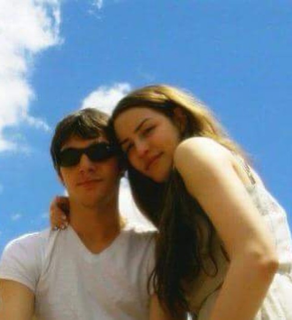 O ex-casal RJ Mitte (1992-2026) e Saint Sasha — Foto: Reprodução/Instagram