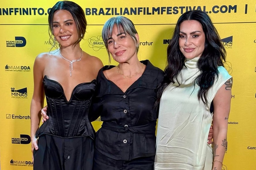 Bella Campos, Gloria Pires e Cleo Pires