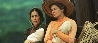 Gloria Pires e Patrícia Pillar no filme 'O Quatrilho' (1995)