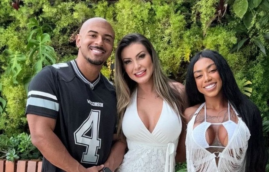 Andressa Urach Porn Anal - Andressa Urach surpreende namorado com 'marmita de casal'