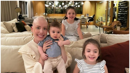 Tratando câncer, Fabiana Justus celebra Dia das Mães cm os filhos: 'Maior presente'