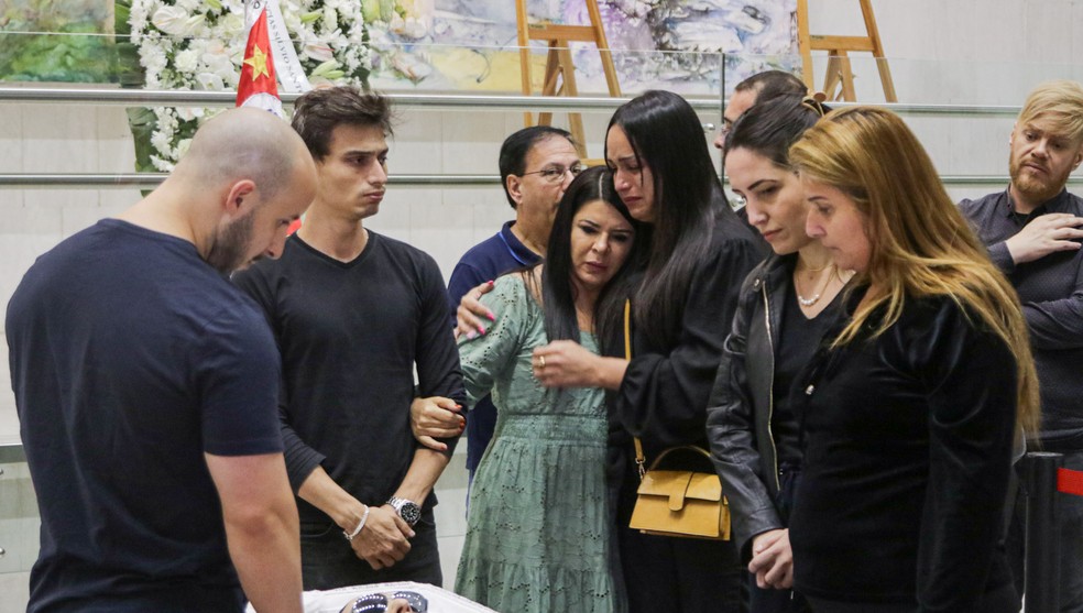 Velório de Nahim reúne fãs, amigos e familiares — Foto: Van Campos/Agnews