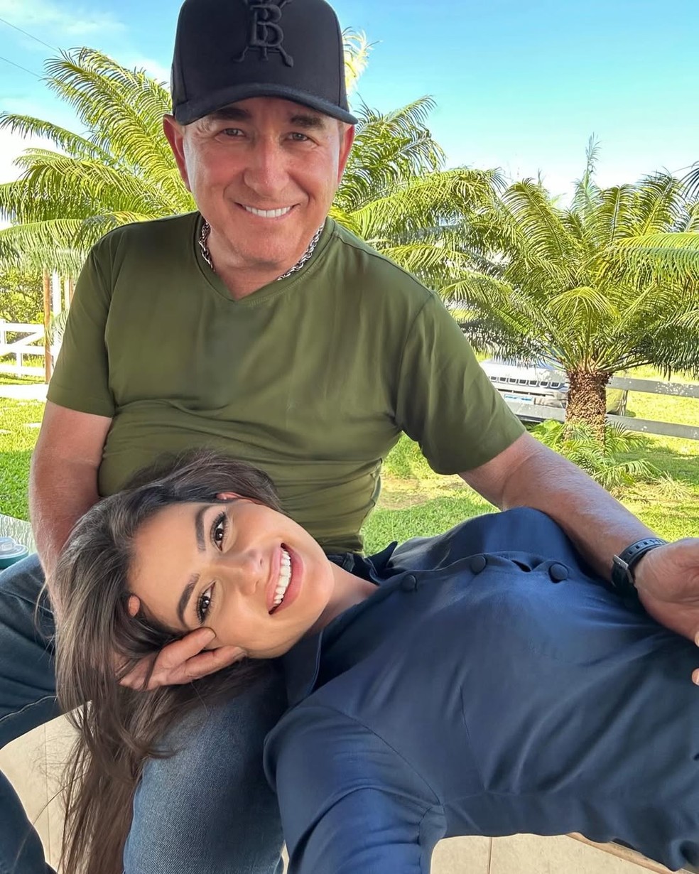 Calita Franciele Miranda e Amado Batista — Foto: Reprodução/Instagram