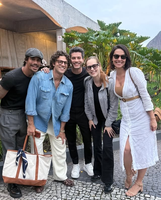 Arthur Aguiar compartilha reunião de  'Rebelde' em despedida de Lua Blanco