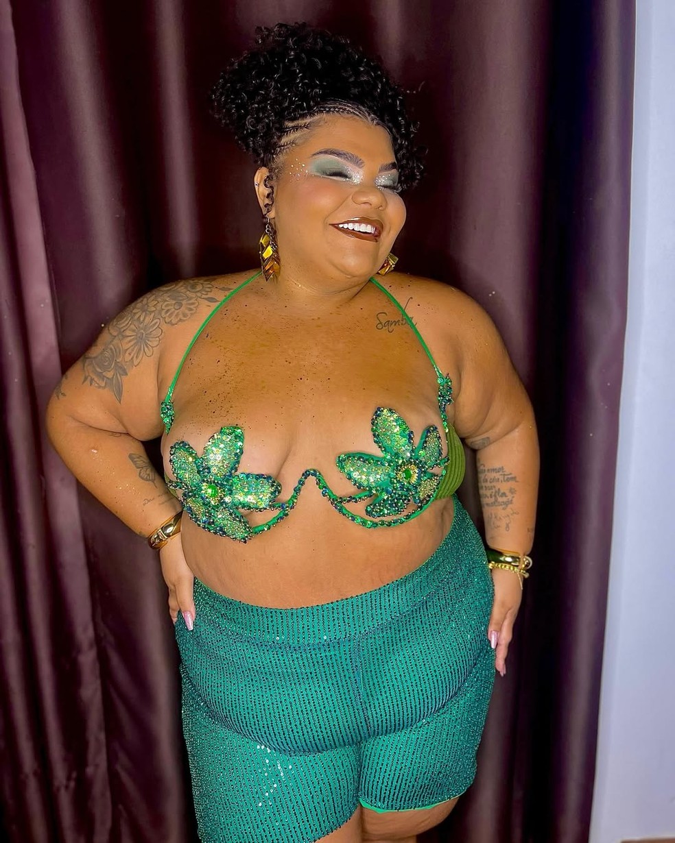 Flora Cruz antes de emagrecer 23 quilos &mdash; Foto: Reprodu&ccedil;&atilde;o/Instagram