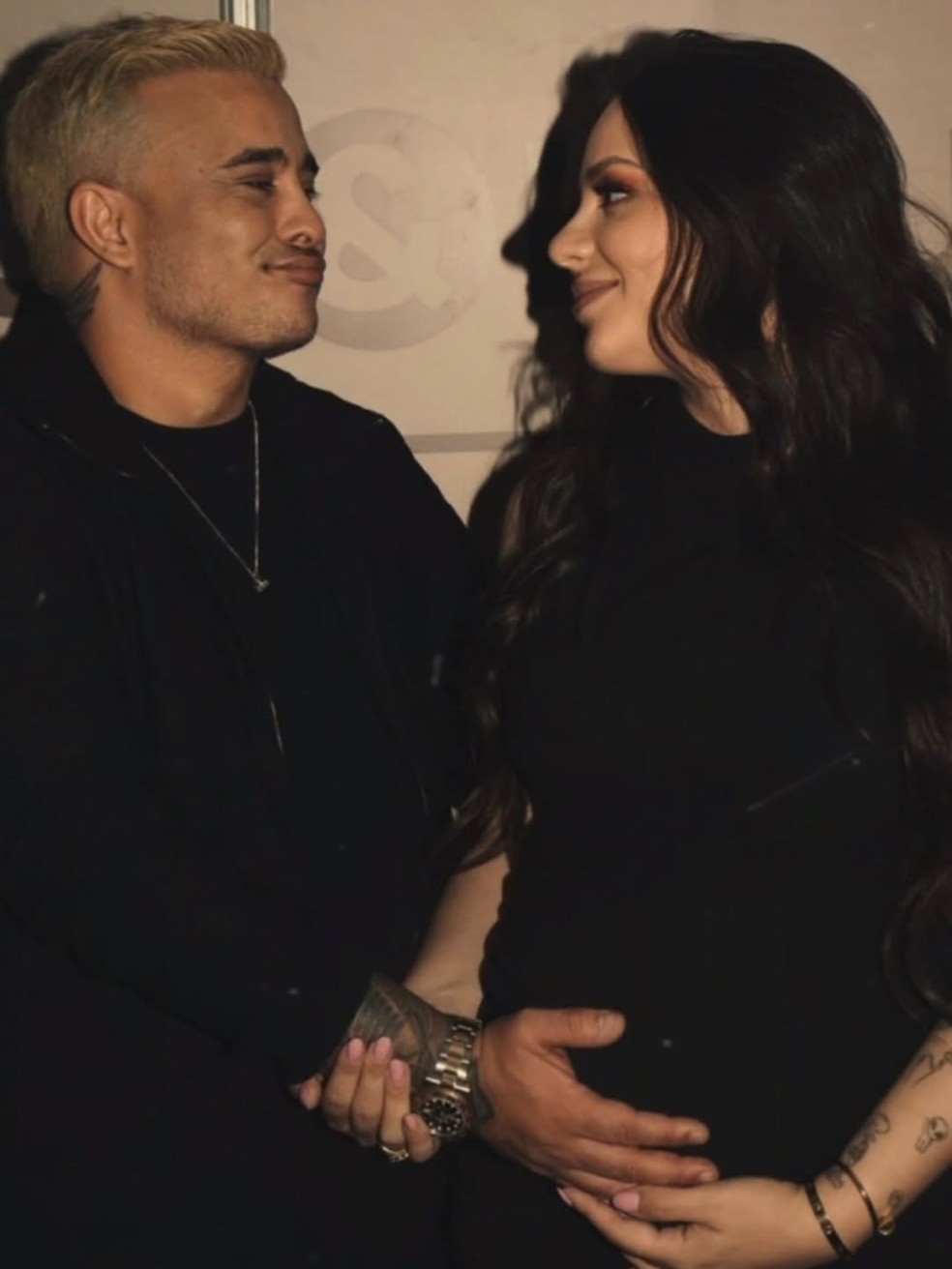 Kauan, dupla de Matheus, e a esposa — Foto: Reprodução/Instagram
