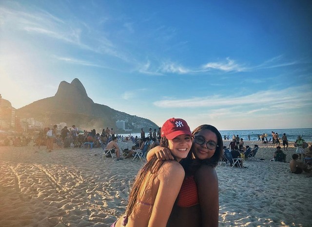 Filha mais velha de Glória Maria agradece apoio da melhor amiga
