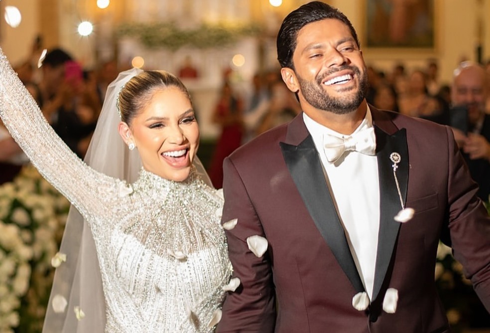 Hulk define casamento com Camila Ângelo como 'o agir de Deus'