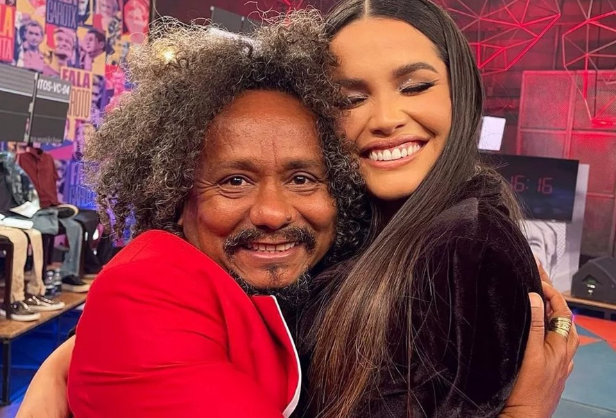 Chico César diz que tem foto de Juliette na porta de sua geladeira; entenda