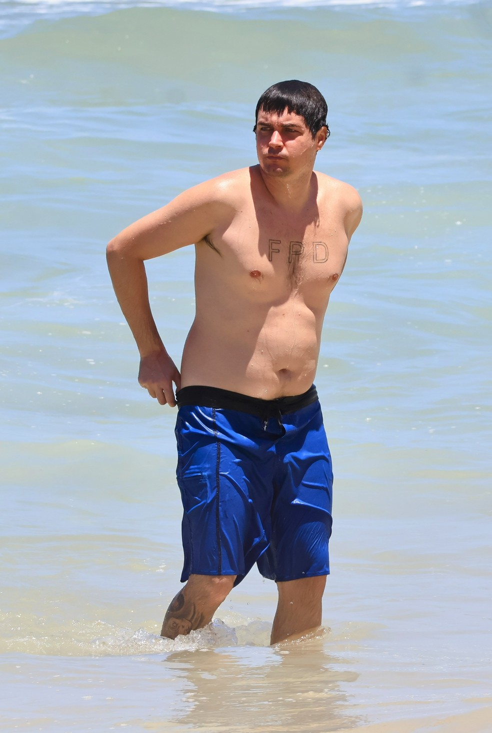 Felipe Dylon curte praia no Rio de Janeiro — Foto: Dan Delmiro/AgNews