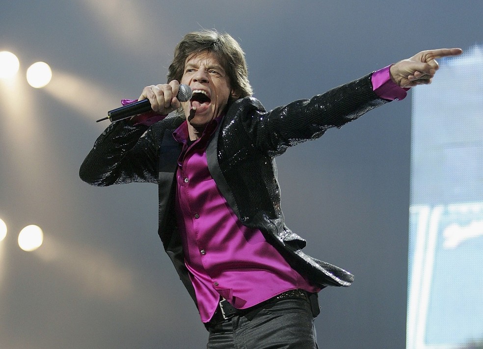 Mick Jagger no show do The Rolling Stones, em 2006 , no Japão — Foto:  Junko Kimura/Getty Images