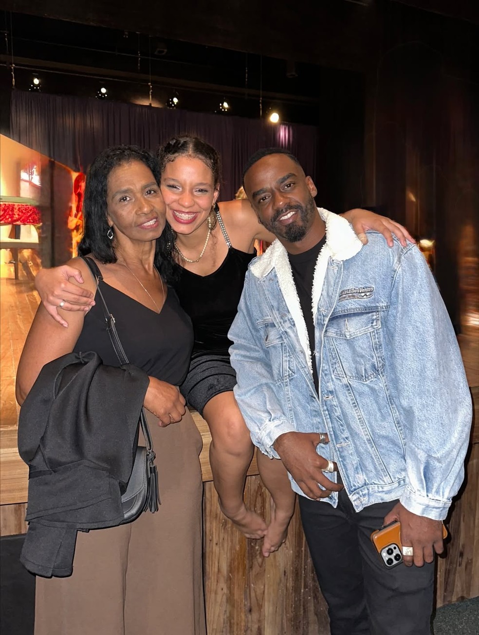 Raphael Logam revela que a mãe o incentivou a ler 'Quarto de Despejo ...