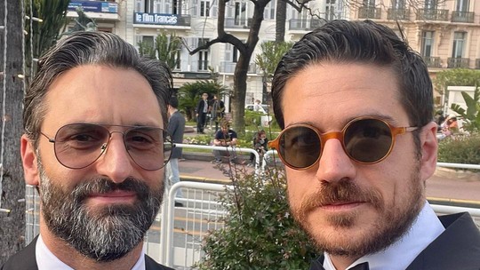 Marco Pigossi vai ao Festival de Cannes com o namorado cineasta, Marco Calvani
