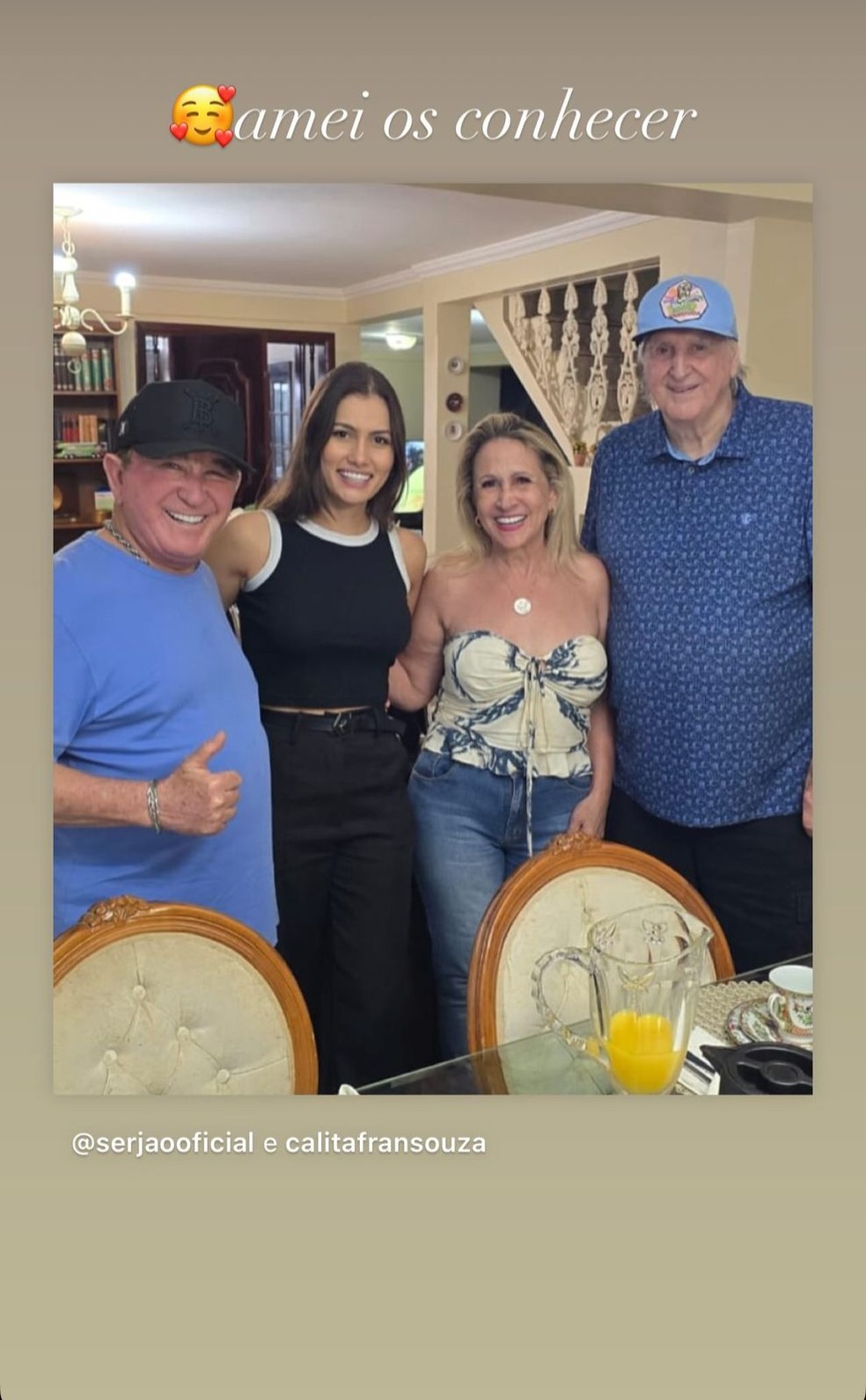 Calita Franciele Miranda, esposa de Amado Batista conhece S&eacute;rigo Reis e esposa &mdash; Foto: Reprodu&ccedil;&atilde;o/ Instagram