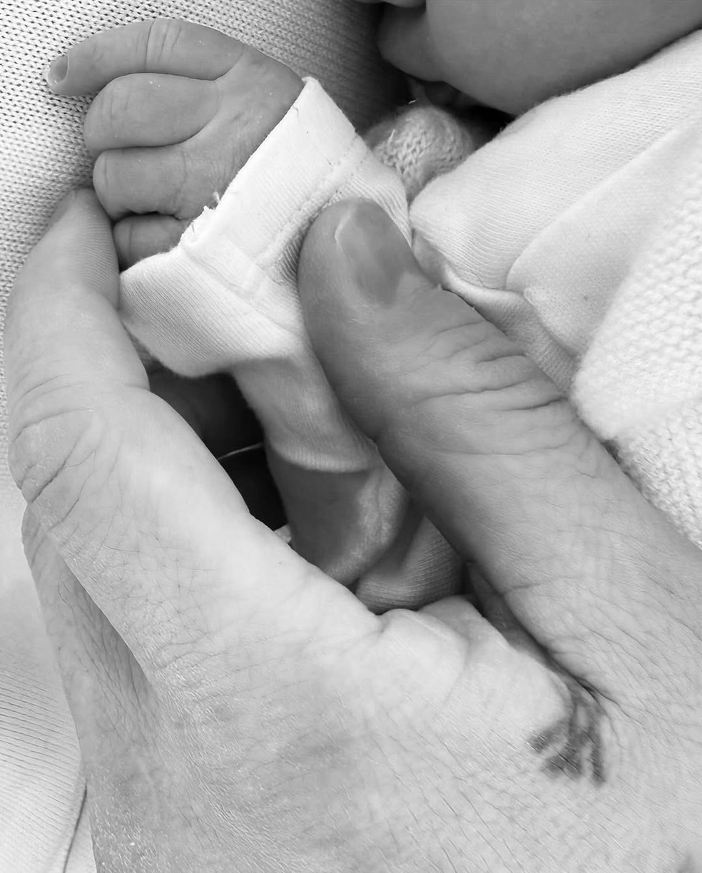 Ed Westwick apresenta o primeiro filho — Foto: Reprodução/Instagram