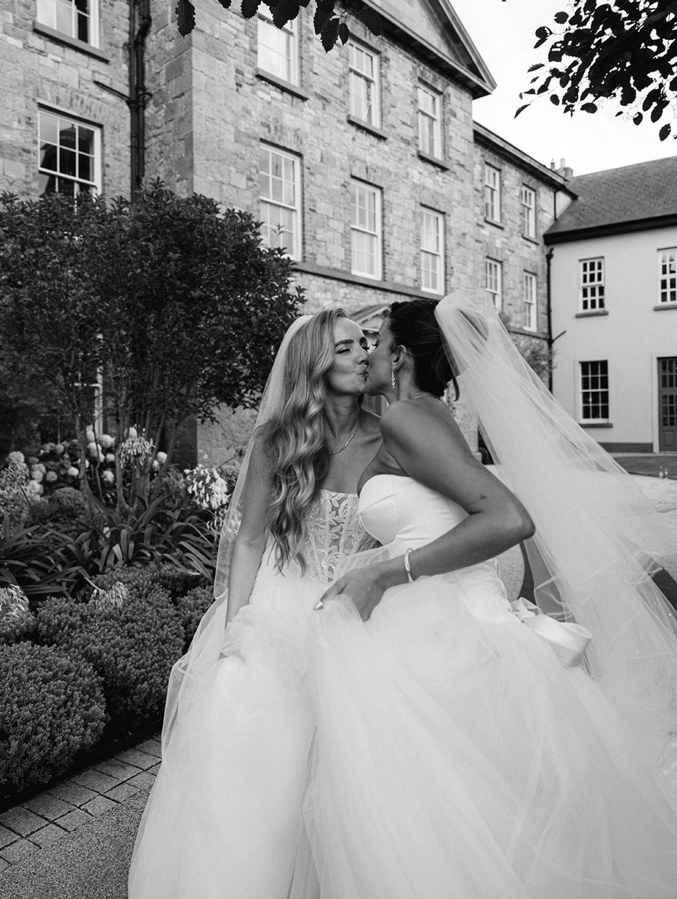 Casamento de Talita Araujo e Isala Wolfe — Foto: Reprodução/@loveitvisuals