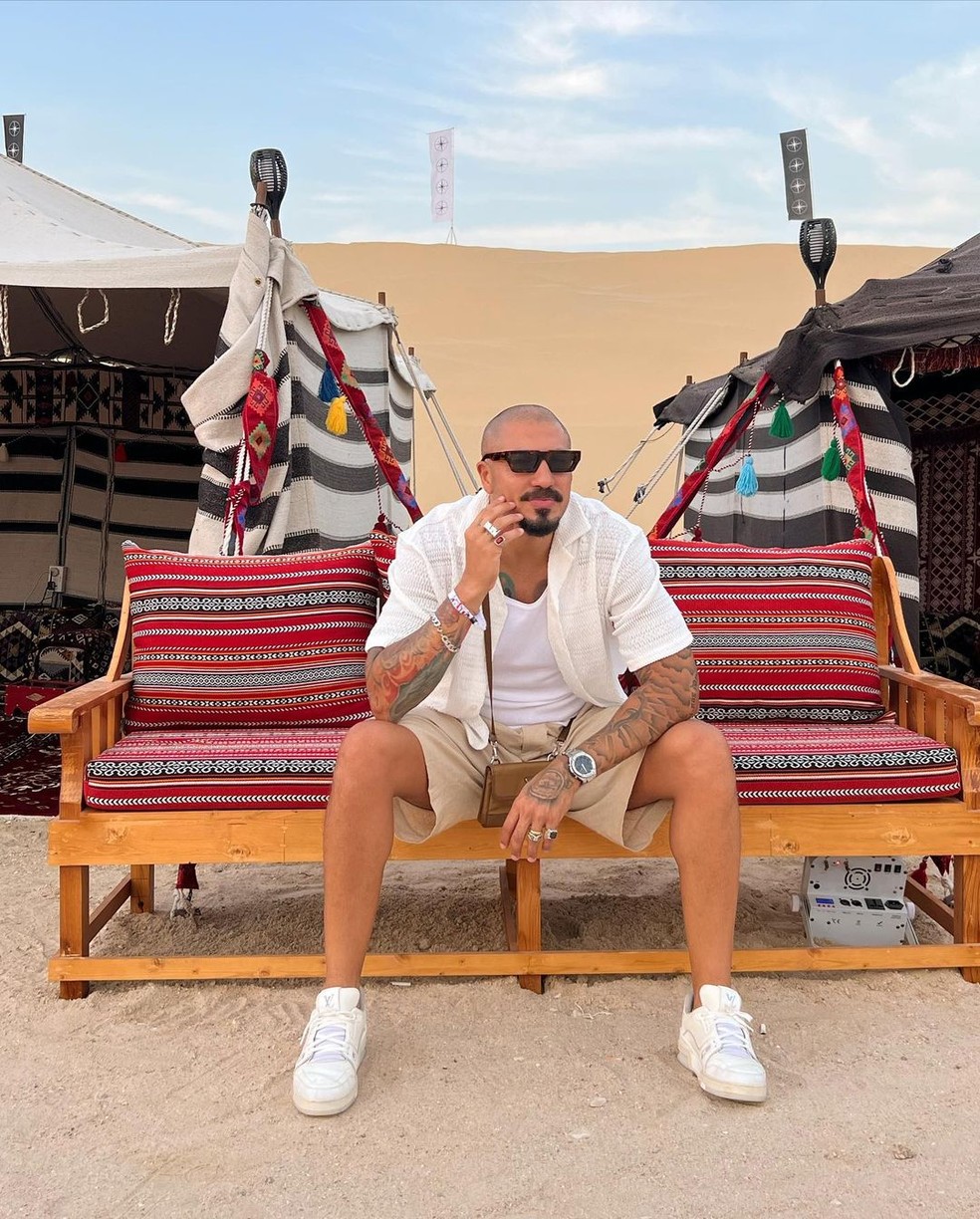 Fernando Medeiros em deserto no Catar — Foto: Reprodução/Instagram