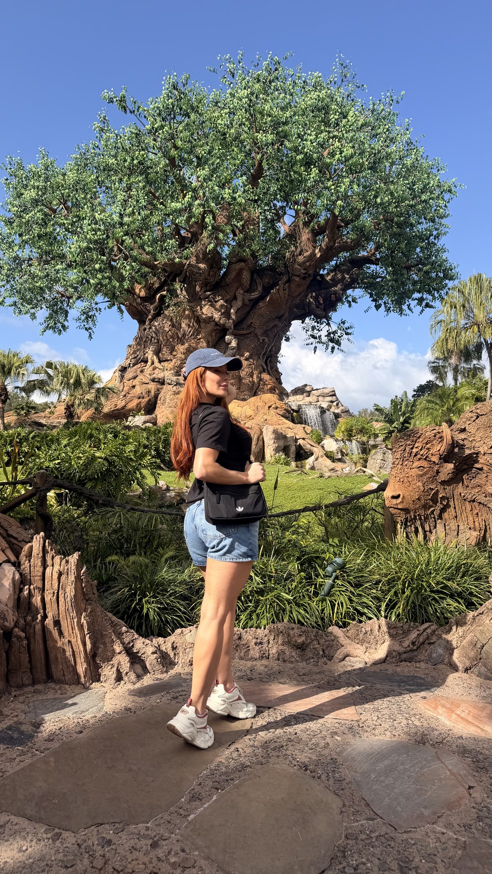 Jaquelline Grohalski curte a Disney com a filha, Isabella Grohalski, o namorado, Genilson Farias, e afilhados — Foto: Arquivo pessoal