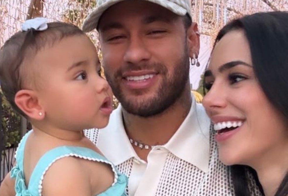 Mavie, Neymar e Bruna Biancardi — Foto: Reprodução/Instagram