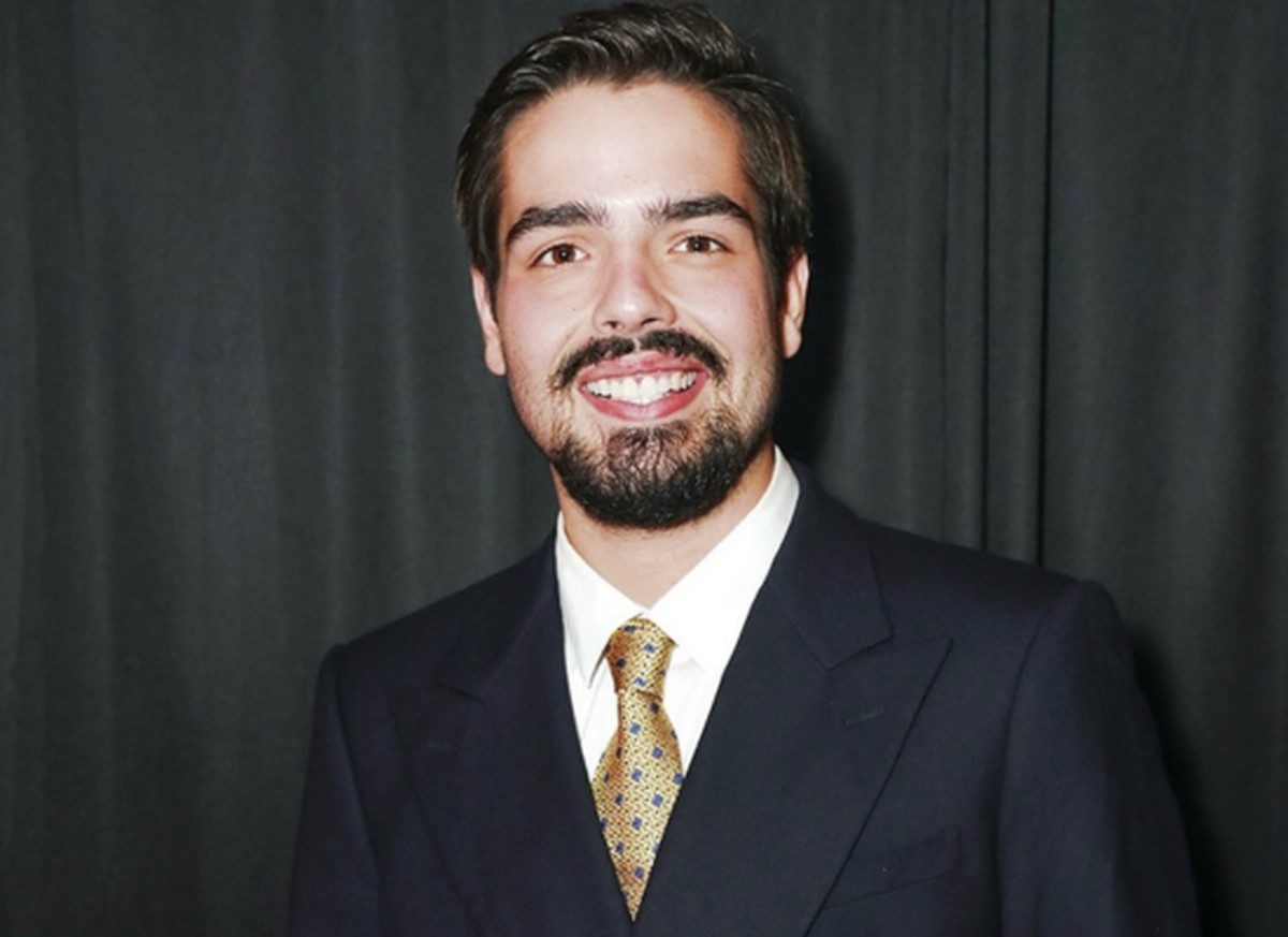 João Silva deixa a Band e assina com o SBT para comandar atração nas noites de sábado