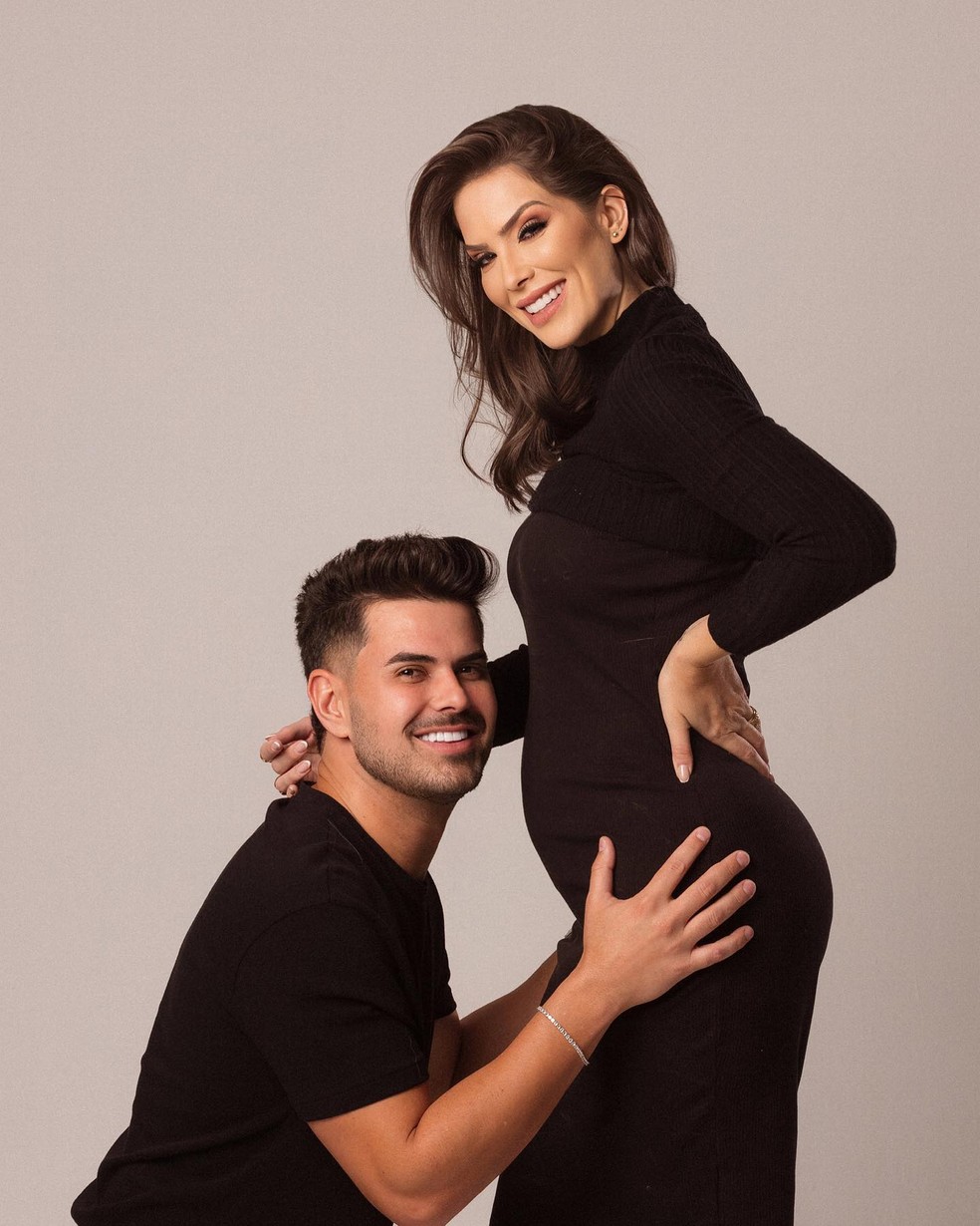 Débora Lyra e Gabriel Gava anunciam que esperam primeiro bebê  — Foto: Andressa Leão
