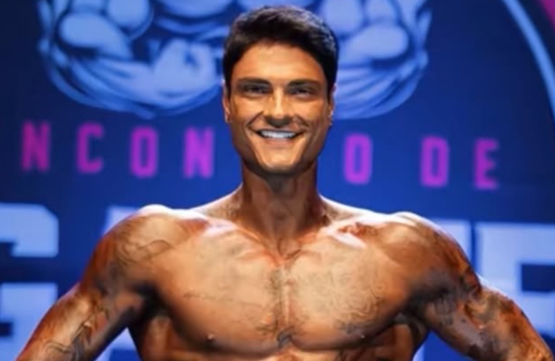 Vencedor de títulos no fisiculturismo, Davi Kneip mostra antes e depois após ganhar 32 kg - QTU Questões do Universo