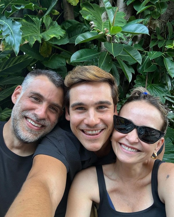 Nicolas Prattes abre álbum de fotos de aniversário: 'O melhor da minha ...