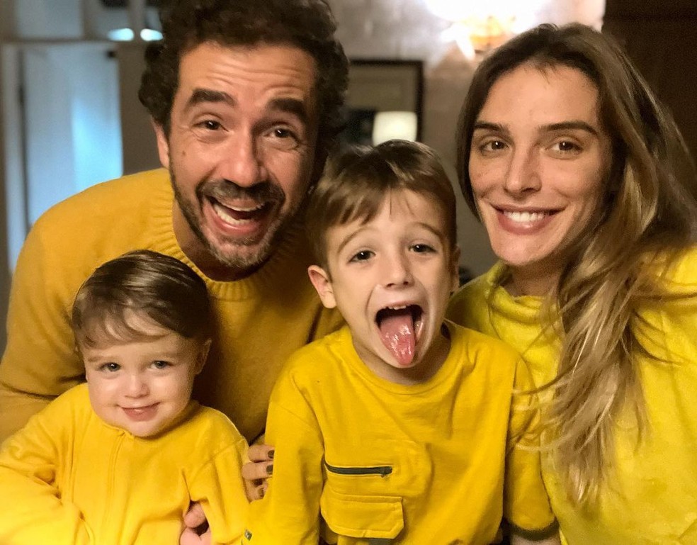 Felipe Andreoli e Rafa Brites são pais de Rocco e Leon — Foto: Reprodução/Instagram