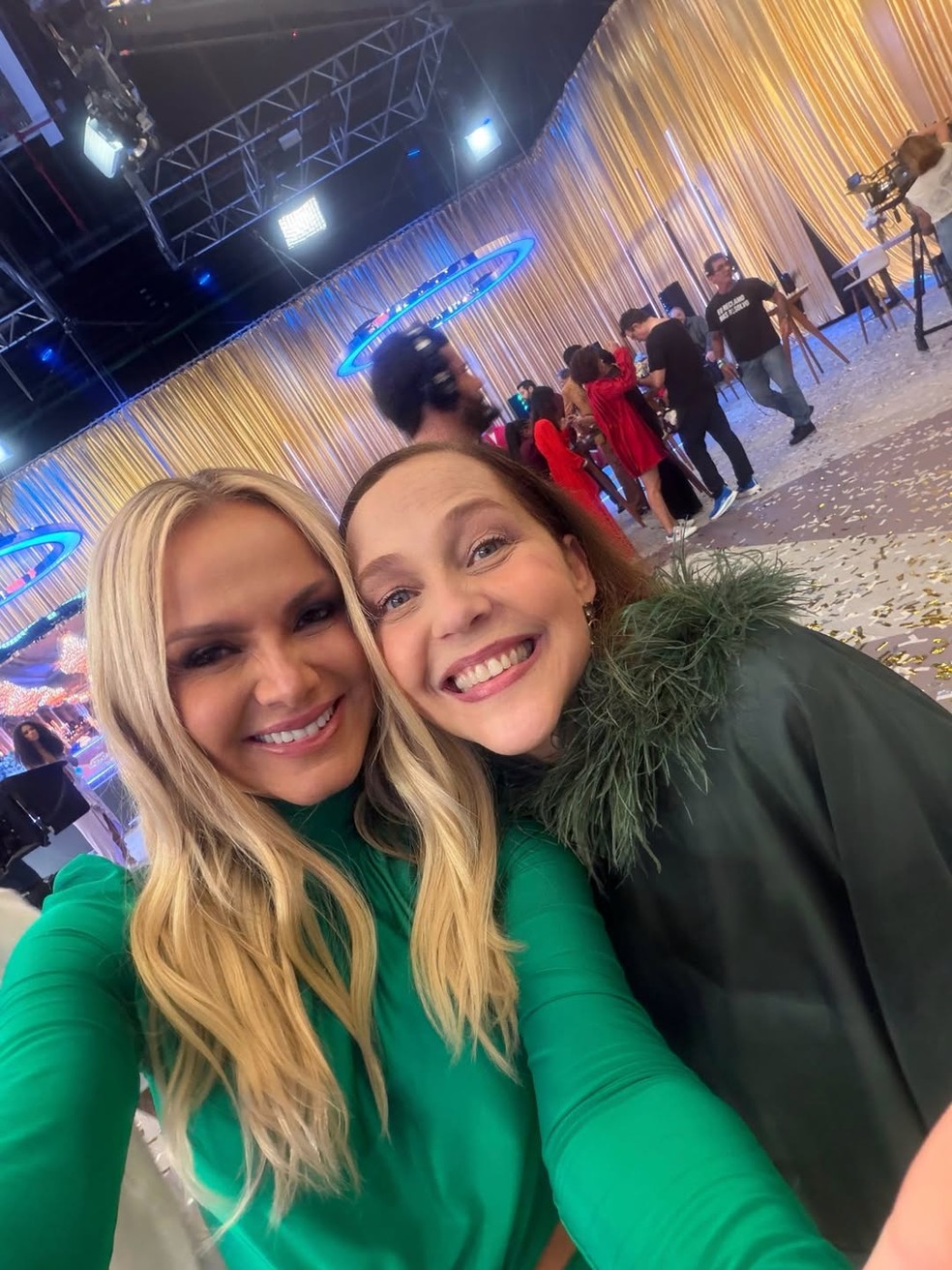 Eliana abre álbum de bastidores de gravação de vinheta de fim de ano da TV Globo — Foto: Reprodução/Instagram