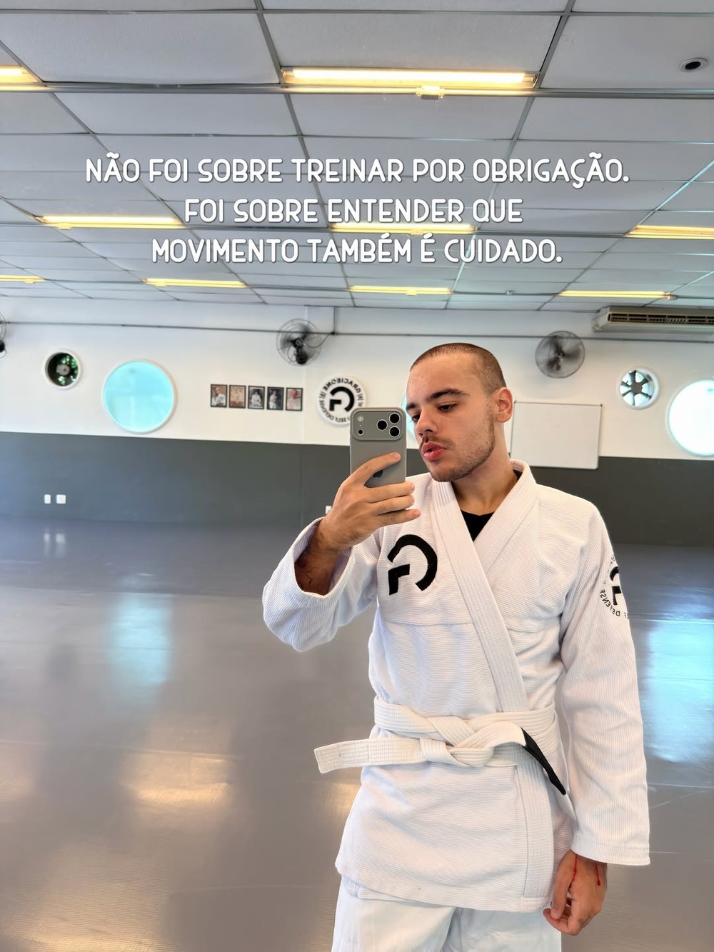 Influenciador Gabriel Rocha perde 35kg e reflete sobre compulsão ...