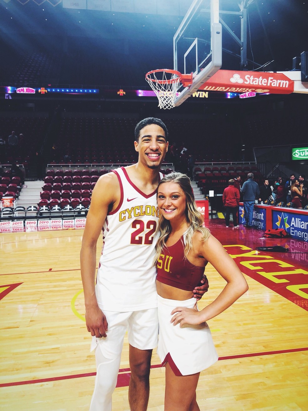 Jade Jones e o noivo, o jogador de basquete da NBA Tyrese Haliburton — Foto: Reprodução/Instagram