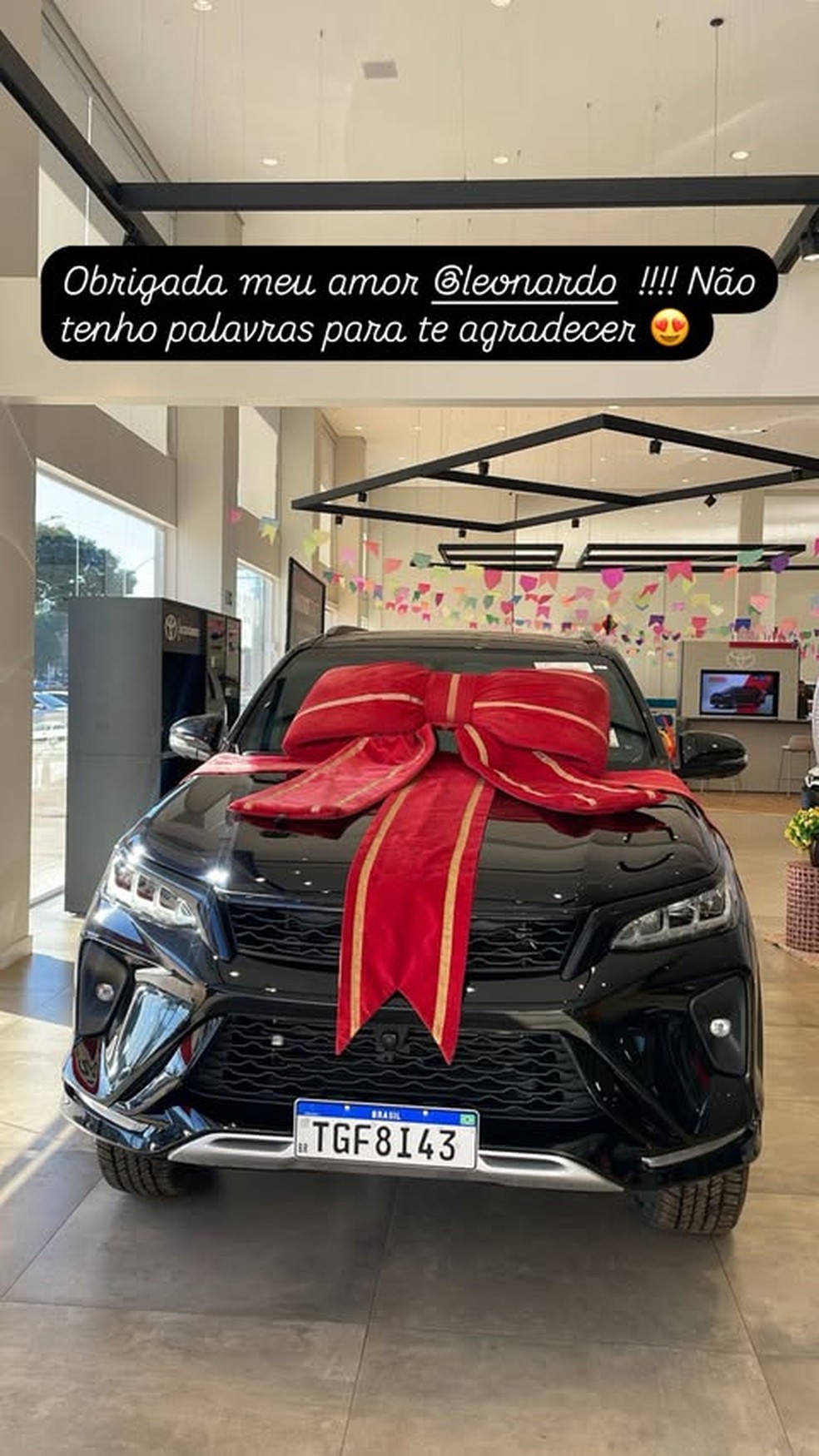 Poliana Rocha ganha carrão de R$ 450 mil de Leonardo — Foto: Reprodução/Instagram