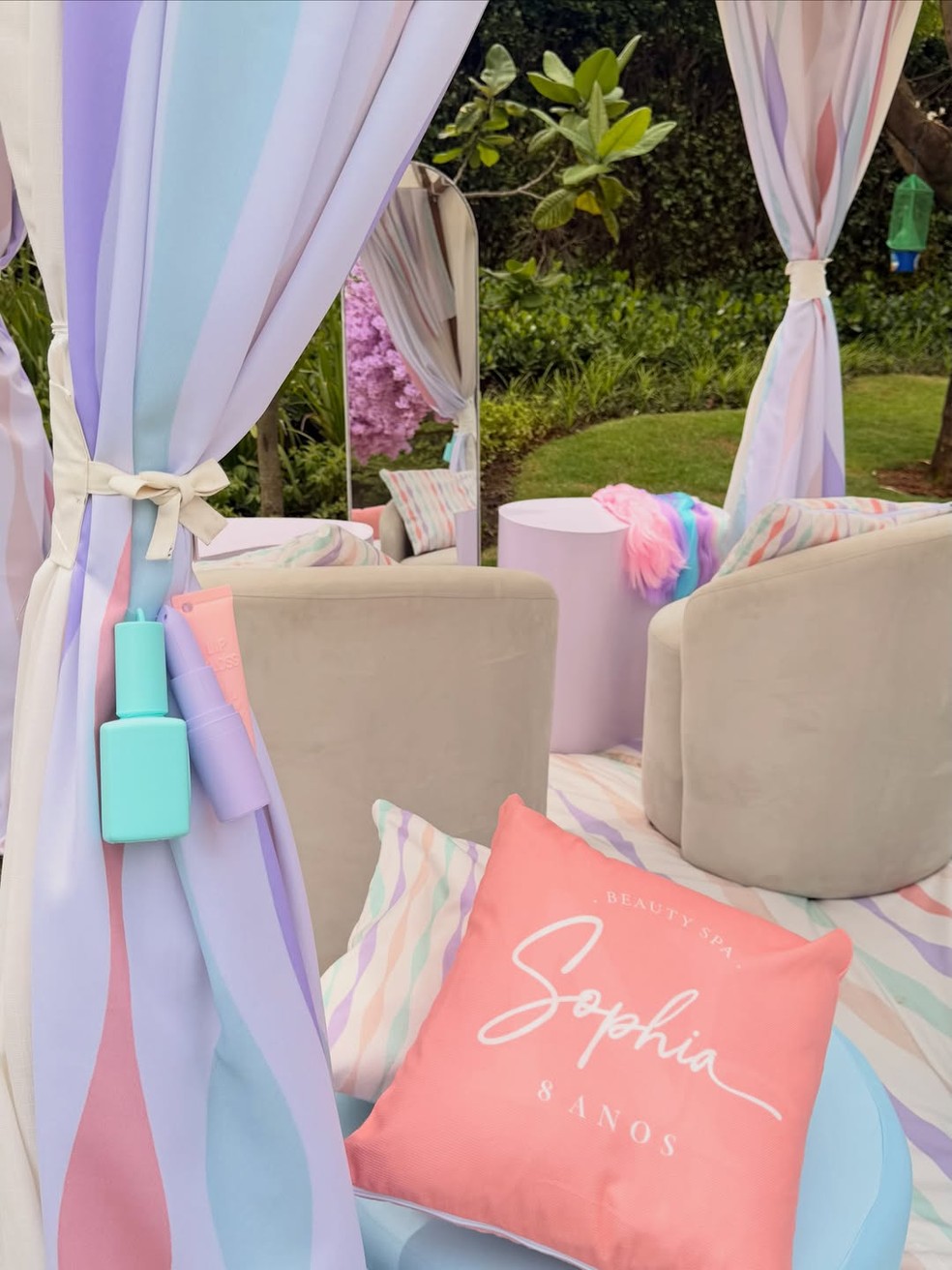 Maíra Cardi faz festão luxuoso de 3 dias com tema spa para aniversário da filha Sophia; confira os detalhes! — Foto: Reprodução/Instagram/@twiggysk