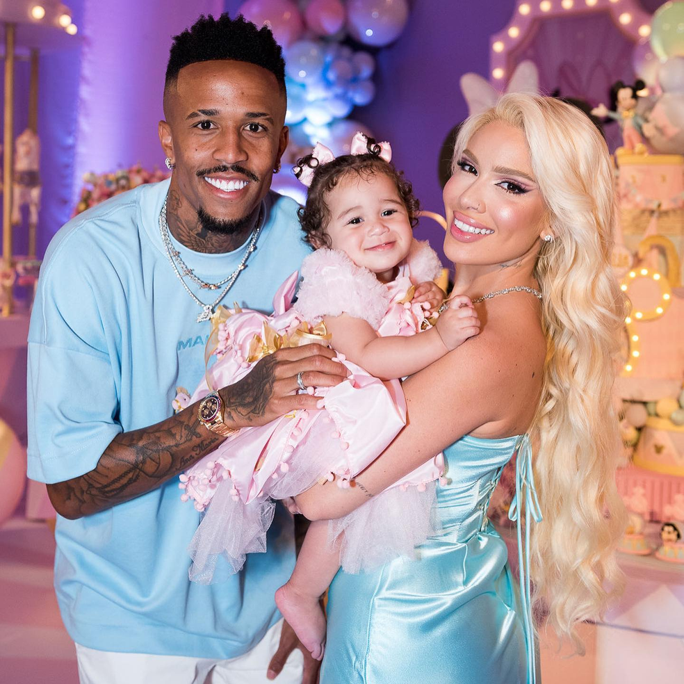 Eder Militão e Karoline Lima são pais de Cecília — Foto: Reprodução/Instagram