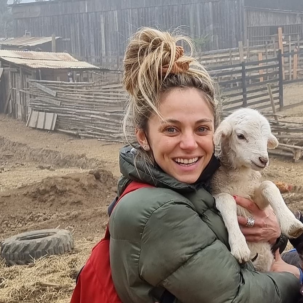 Quem é Mariana Derderian, atriz de ‘Floribella’ que perdeu filho em