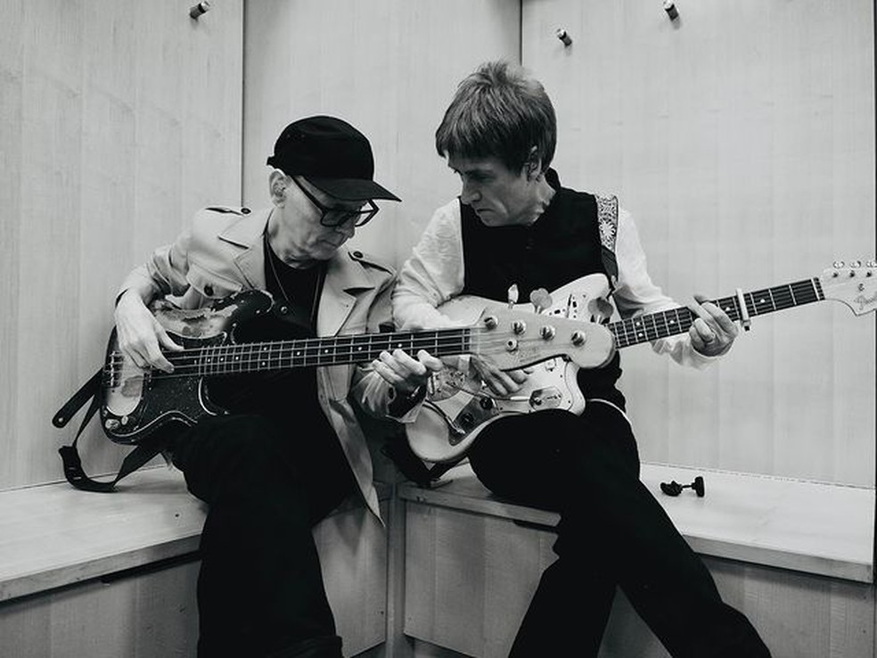 Morre Andy Rourke, baixista do The Smiths, aos 59 anos