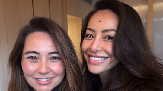 Sabrina Sato fala sobre revezamento da família para cuidar do pai