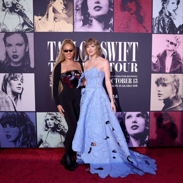 Beyoncé prestigia a pré-estreia do filme 'Eras Tour' e Taylor Swift se ...