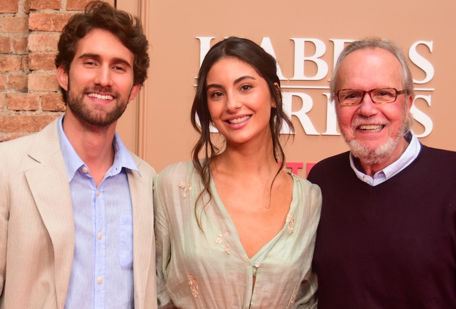 Felipe Ricca, Luiza Gabus Mendes e Tato Gabus Mendes