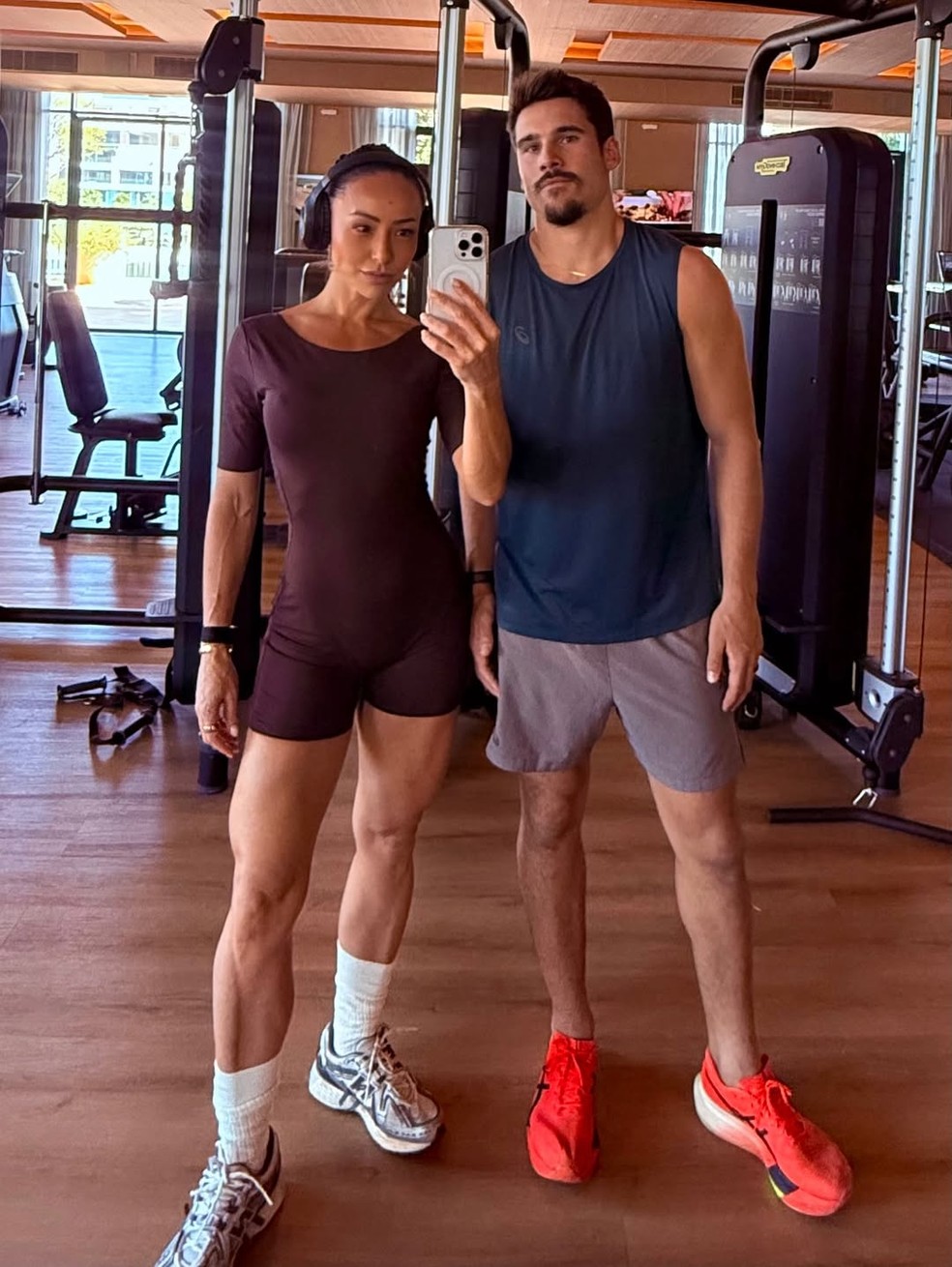 Sabrina Sato com o marido, Nicolas Prattes — Foto: reprodução/instagram