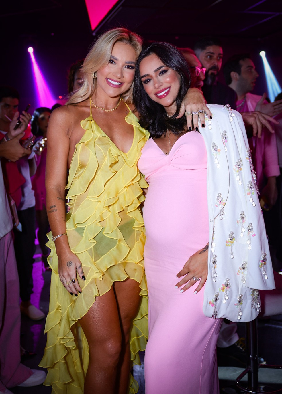 Bruna Biancardi exibe barrigão em festa de Virginia Fonseca, e usa ...