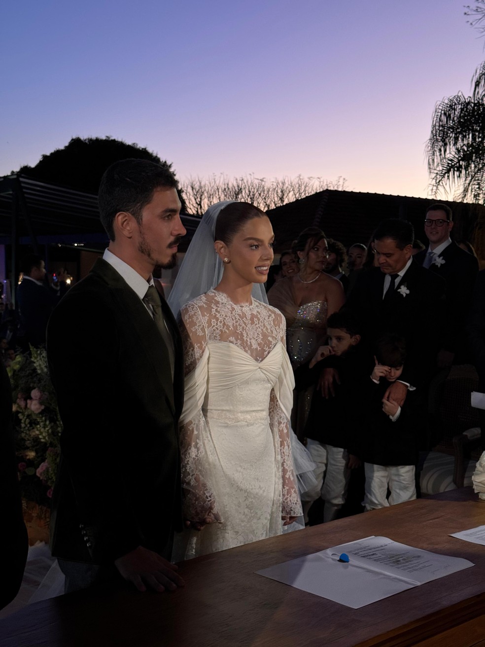 Giovanna Lancellotti e Gabriel David se casam pela segunda vez