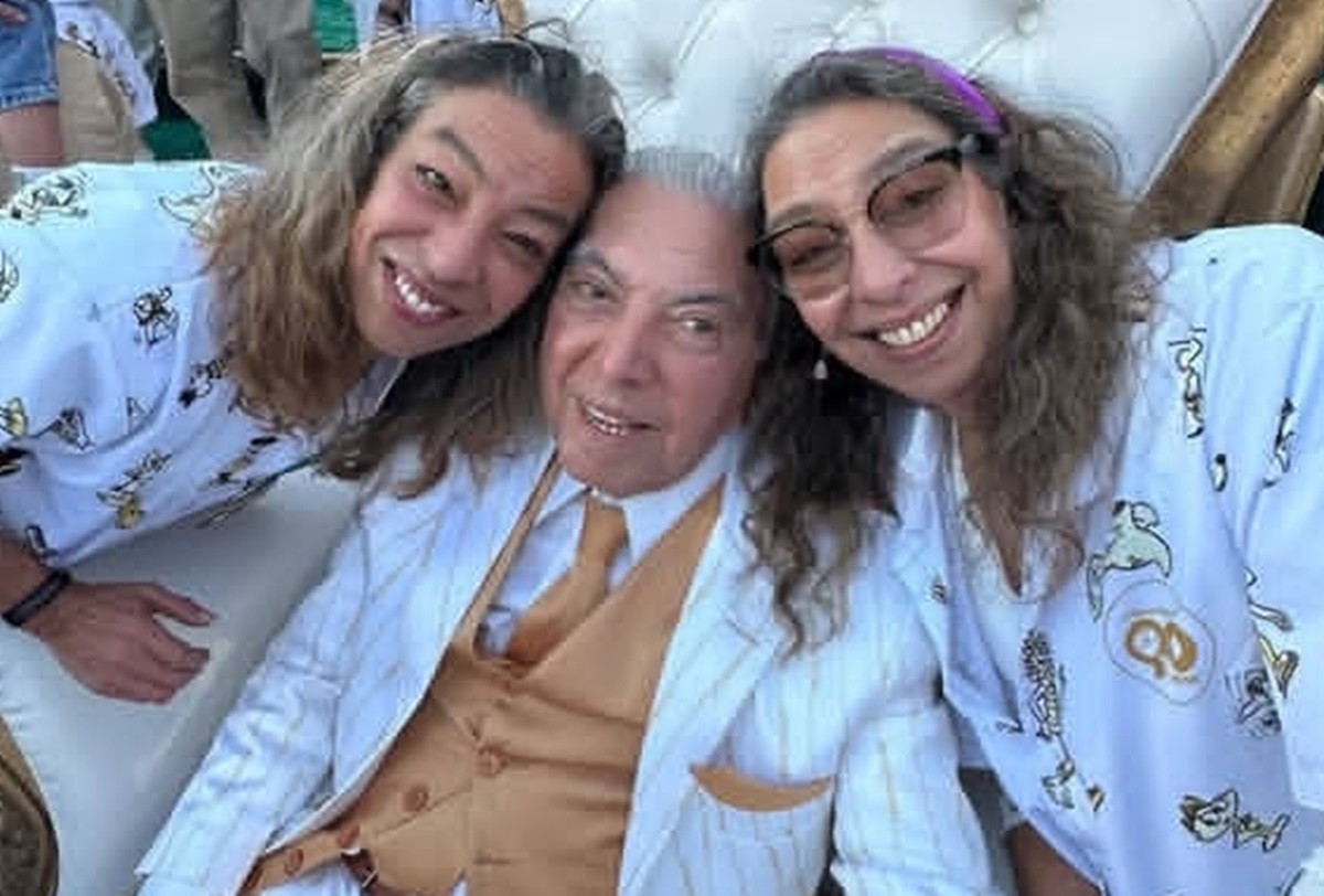 Pai de gêmeas! Mauricio de Sousa posa com filhas que inspiraram irmãs nos quadrinhos; veja personagens