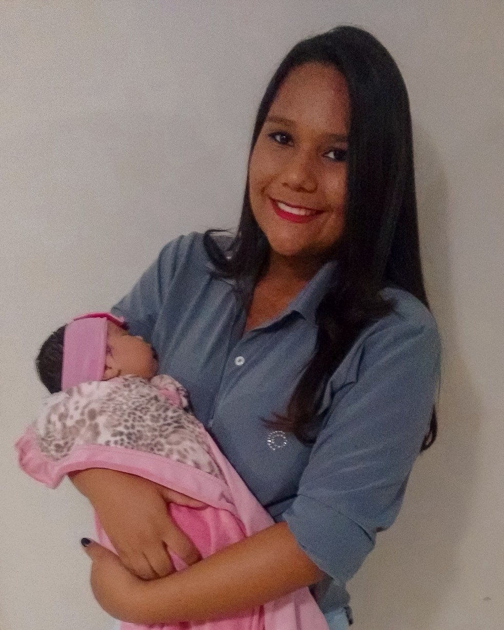 Chaiany com a filha Lara Sofia — Foto: Reprodução/Instagram