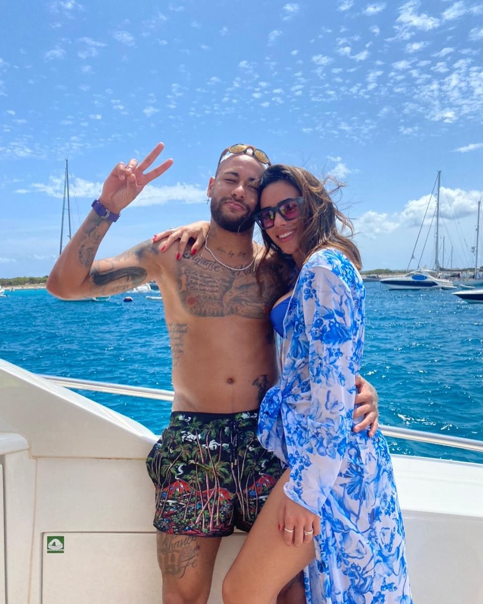 Neymar e Bruna Biancardi &mdash; Foto: Reprodu&ccedil;&atilde;o/Instagram