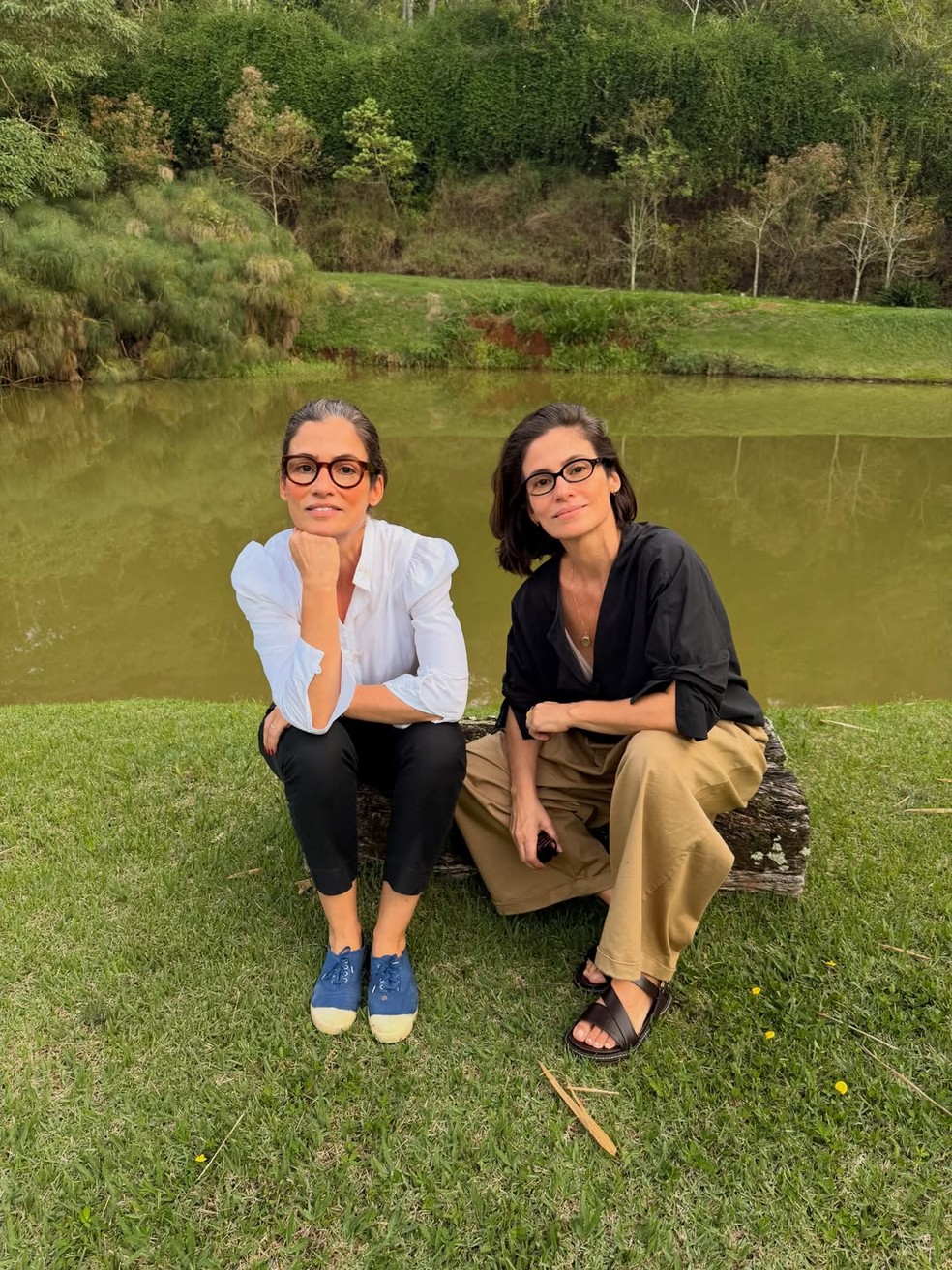 Renata Vasconcellos posa com irmã gêmea e impressiona seguidores: 'Ixi! Quem é quem?' — Foto: Reprodução/Instagram