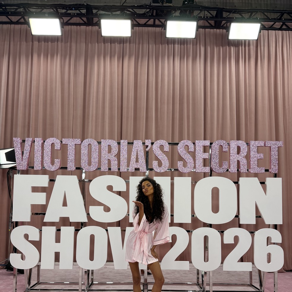 Daiane Sodré mostra bastidores do Victoria's Secret Fashion Show — Foto: Acervo pessoal