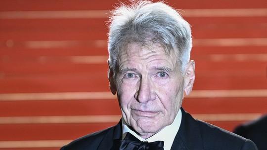 Harrison Ford vai às lágrimas na estreia de 'Indiana Jones 5' em Cannes; veja o vídeo